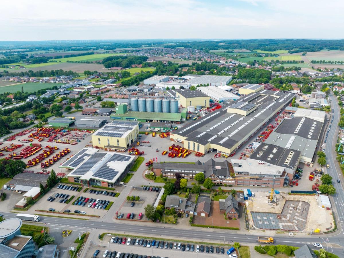 Die familiengeführte GRIMME Gruppe aus Damme konnte 2023 den Umsatz um 14,8 % auf 721 Mio. Euro erhöhen.